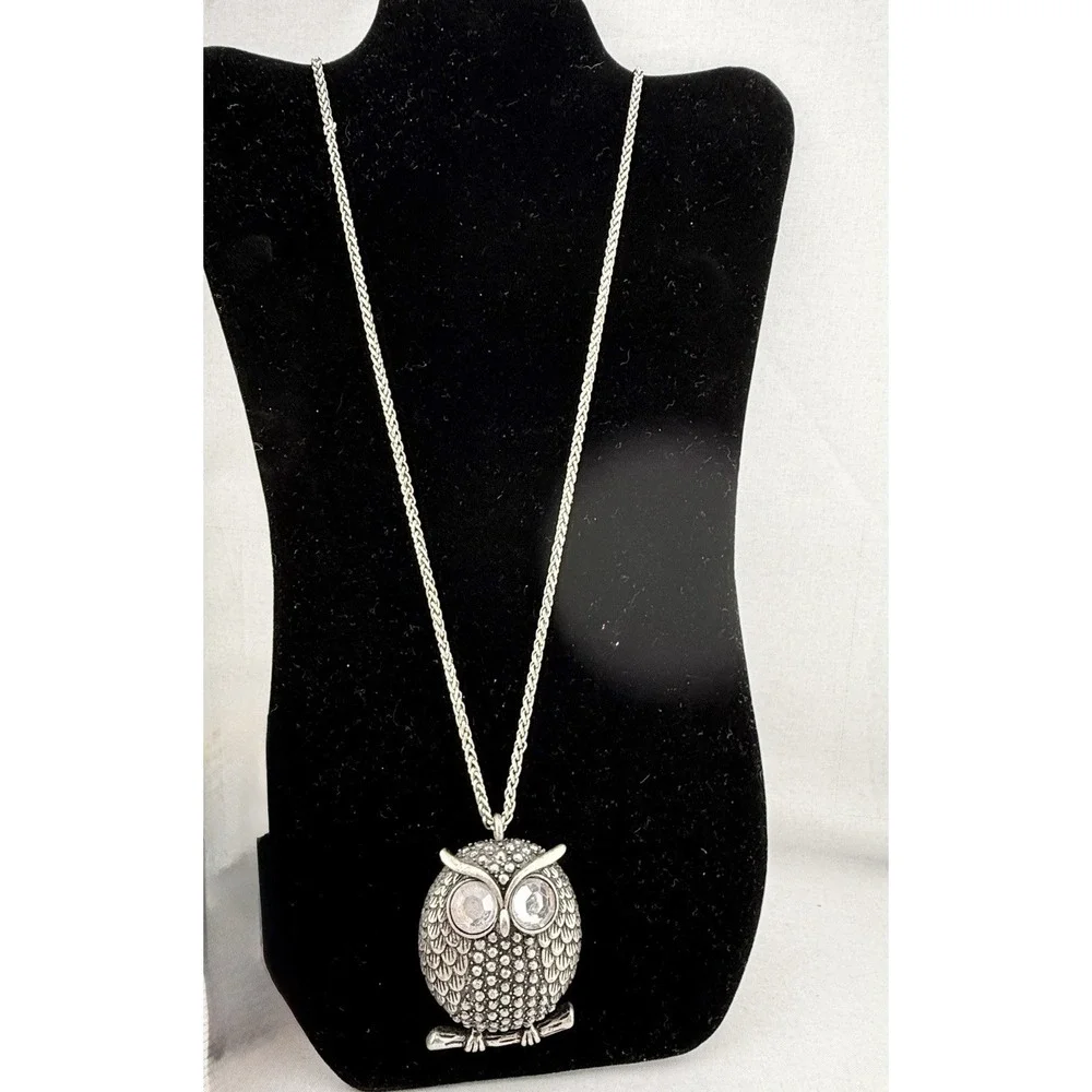 Vintage Owl Pendant Necklace Rhinestone Eyes Chunky Silver Tone Cast Metal 36